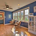 Cape May Quad With Grill - 7 Blocks To Beach!