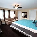 Colton Court Motor Inn