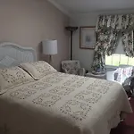 Inn At The Park - The Cottage