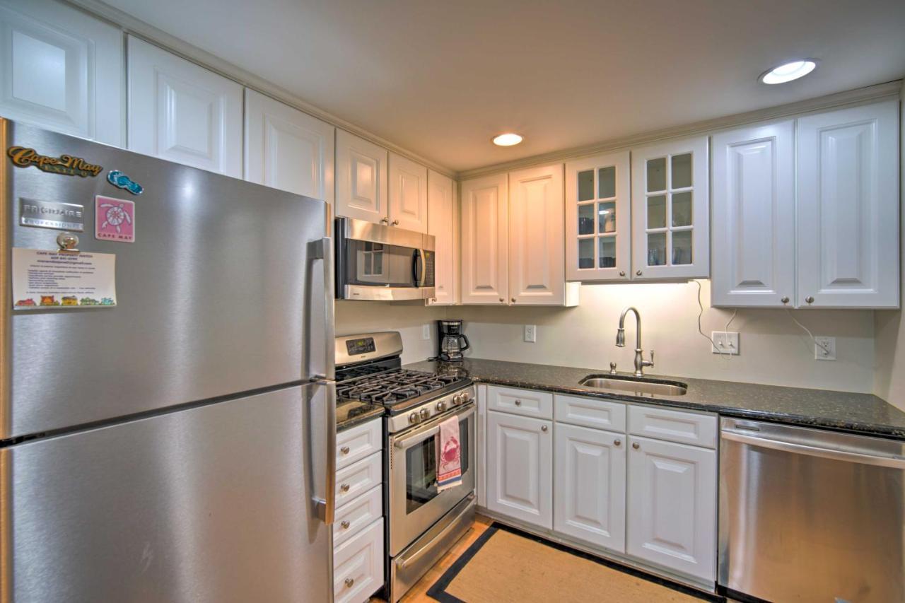 Cape Quad With Grill - 7 Blocks To Beach! Holiday home
