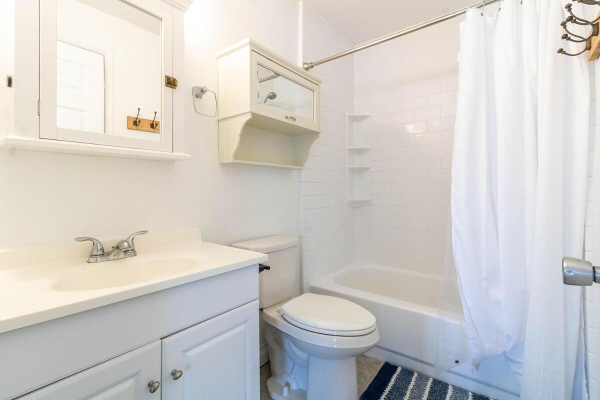 Holiday home Coastal Cottage! Brand New Listing! *