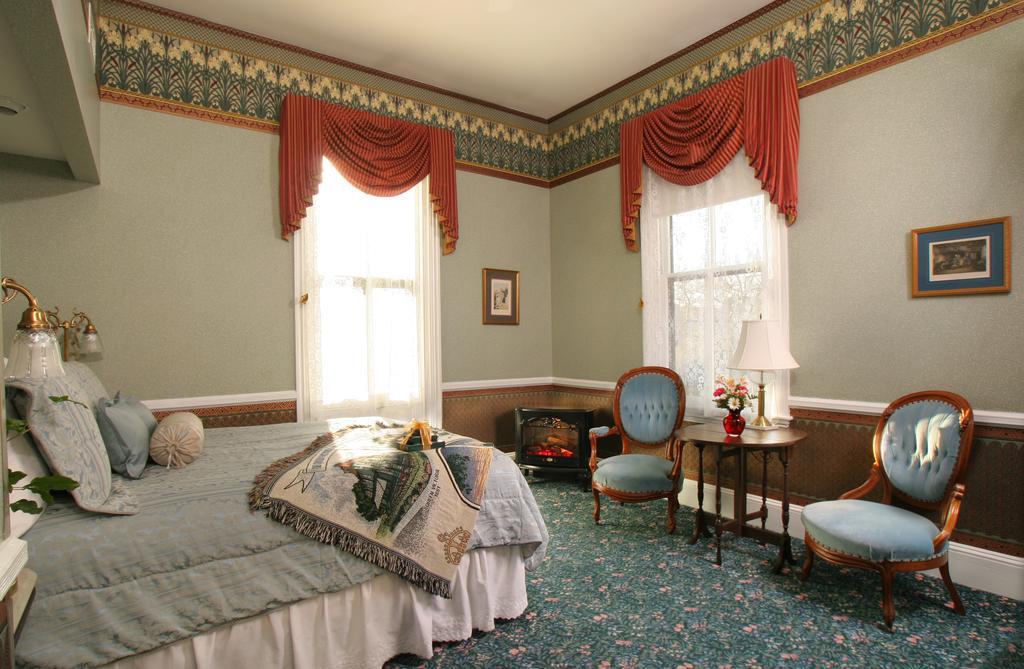 The Queen Victoria Cape May
