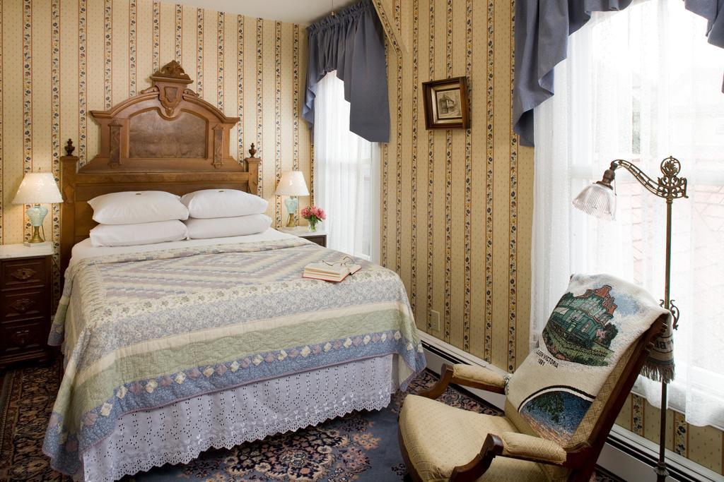 The Queen Victoria Cape May