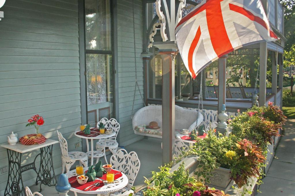 The Queen Victoria Bed & Breakfast Cape May