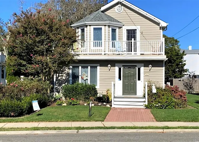 915 Columbia Avenue - Columbia Dream