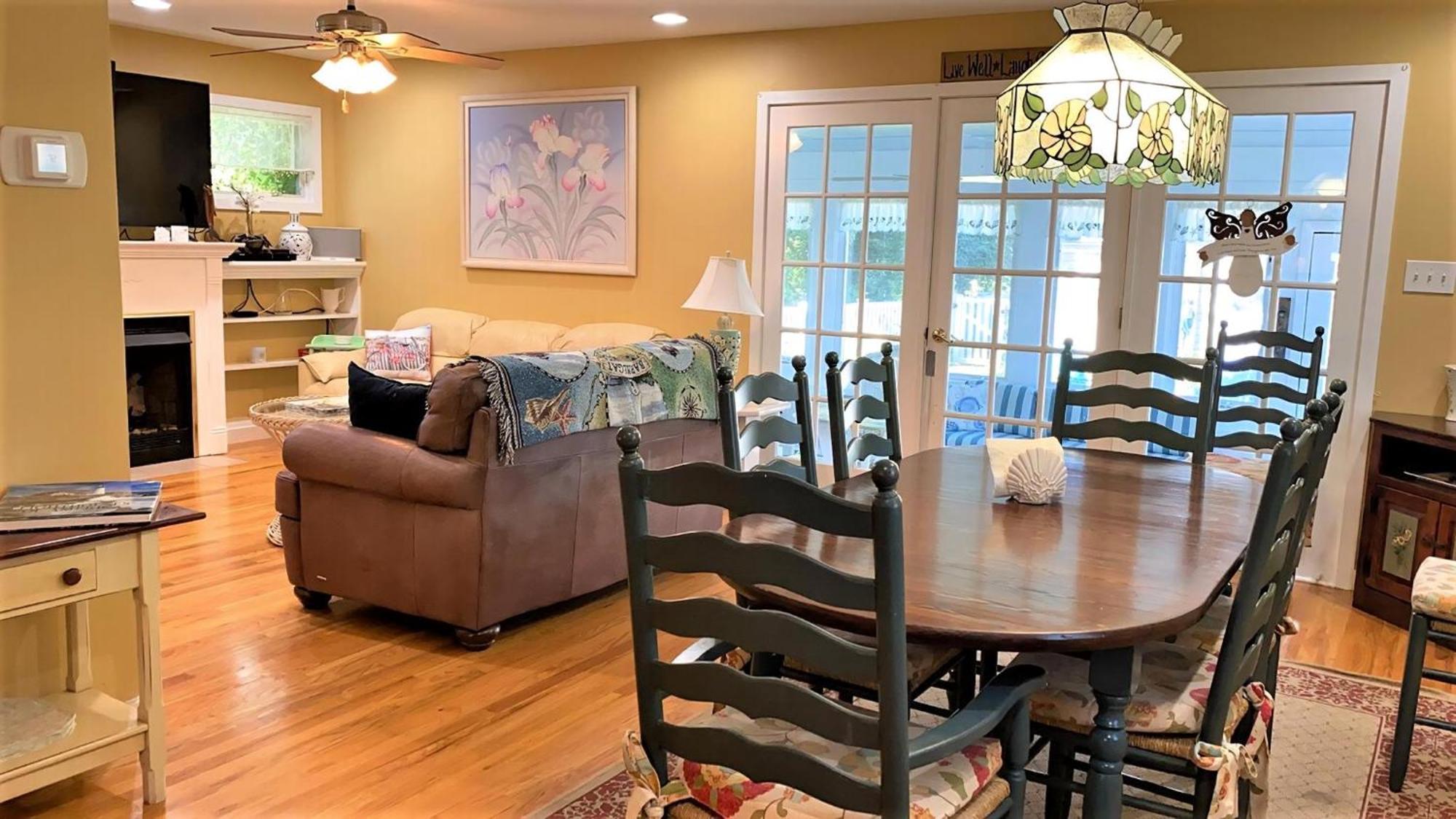 915 Columbia Avenue - Columbia Dream * Cape May
